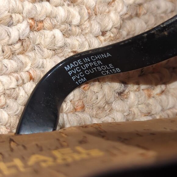 Michael Kors MK Logo Charm Jelly Flip Flop Sandals Womens 10M Black Thong Cork - Picture 5 of 5